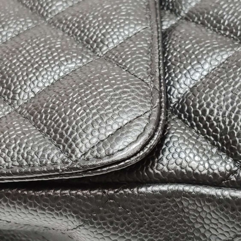 Chanel Classic Flap Maxi Black